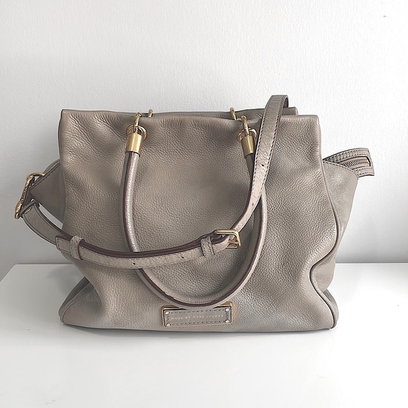 Marc by Marc Jacobs Too Hot To Handle Convertible Bentley - Picture 6 of 9